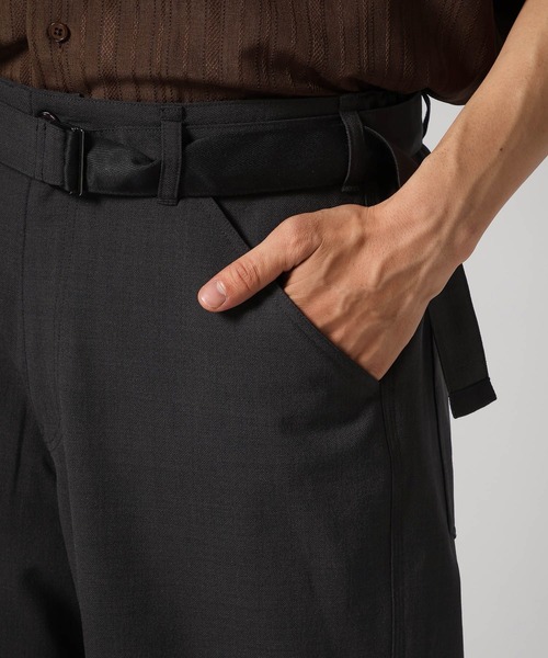 BAYFLOW（ベイフロー）の「ベルテッドワイドトラウザー（その他パンツ・メンズ・ライトグレー/ブラウン/チャコール・MEDIUM/LARGE）」の5枚目の写真