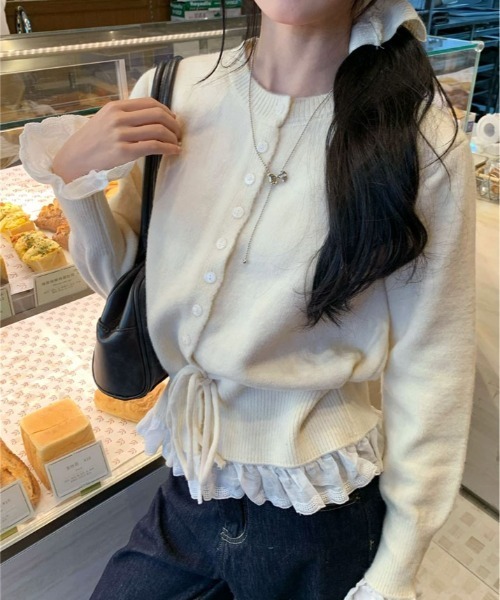 kirakiraShop(キラキラショップ)の「裾フリル ドロスト ニット カーディガン(ニット/セーター・レディース・オフホワイト/ブラック/チャコール/レッド・FREE)」の8枚目の写真