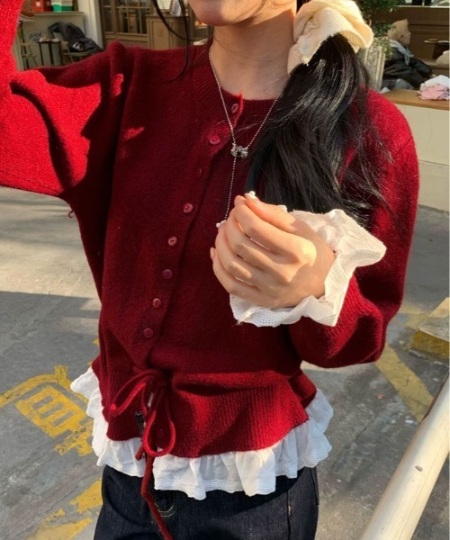 kirakiraShop(キラキラショップ)の「裾フリル ドロスト ニット カーディガン(ニット/セーター・レディース・オフホワイト/ブラック/チャコール/レッド・FREE)」の18枚目の写真