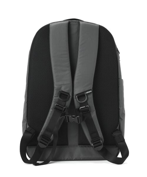 +phenix(プラスフェニックス)の「+phenix/プラスフェニックス/EXPAND BACKPACK 20+(バックパック/リュック・メンズ・グレー/ブラック・F)」の4枚目の写真