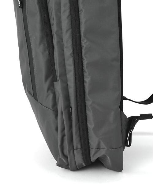 +phenix(プラスフェニックス)の「+phenix/プラスフェニックス/EXPAND BACKPACK 20+(バックパック/リュック・メンズ・グレー/ブラック・F)」の10枚目の写真