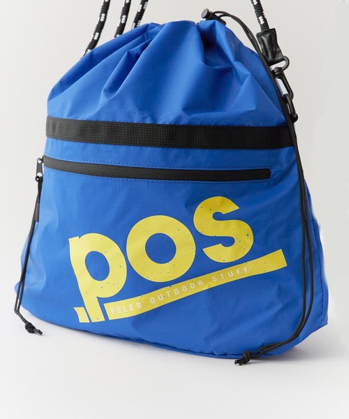 POLeR(ポーラー)の「POLeR/ポーラー DRAWSTRING SLING BAG 巾着型スリングバッグ(ボディバッグ/ウエストポーチ・メンズ・ブラック/ブルー・ONE SIZE)」の11枚目の写真