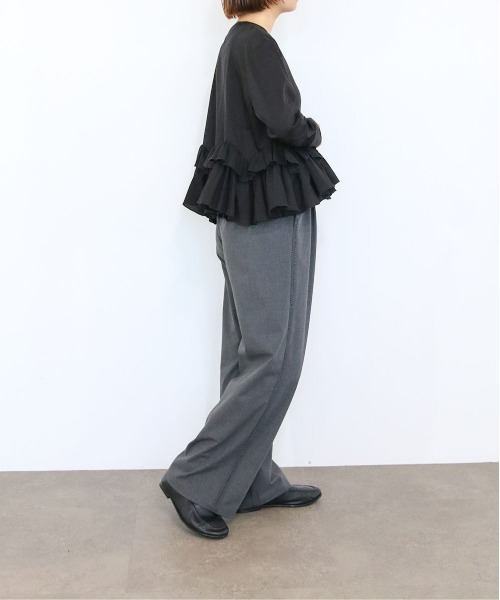 Marilyn Moon(マリリンムーン)の「spiral ruffle cutsew top(Tシャツ/カットソー・レディース・ブラック/オフホワイト・FREE)」の18枚目の写真