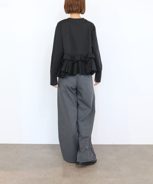Marilyn Moon(マリリンムーン)の「spiral ruffle cutsew top(Tシャツ/カットソー・レディース・ブラック/オフホワイト・FREE)」の19枚目の写真