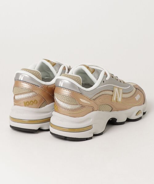 NEW BALANCE(ニューバランス)の「1000(スニーカー・メンズ・シルバー系その他/ゴールド・22.0cm/22.5cm/23.0cm/23.5cm/24.0cm/24.5cm/25.0cm/25.5cm/26.0cm/26.5cm/27.0cm/27.5cm/28.0cm/28.5cm/29.0cm/30.0cm)」の9枚目の写真