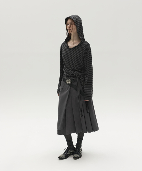 LCDC TM（エルシーディーシーティーエム）の「レイヤードプリーツミディスカート（グレー）（スカート・レディース・その他・SMALL/MEDIUM）」の2枚目の写真