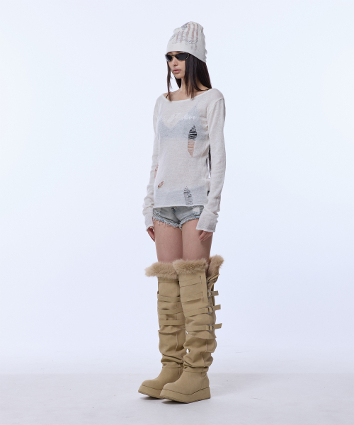 GILAARCHIVE（ギラアーカイブ）の「DAMAGE BACKLESS LOGO KNIT_IVORY（ニット/セーター・レディース・その他・FREE）」の2枚目の写真