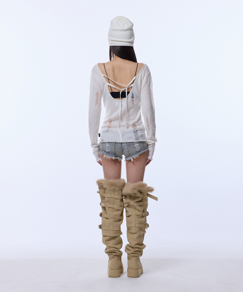 GILAARCHIVE（ギラアーカイブ）の「DAMAGE BACKLESS LOGO KNIT_IVORY（ニット/セーター・レディース・その他・FREE）」の3枚目の写真