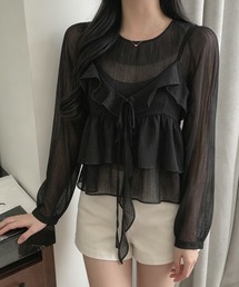 クルーネックフリルフェイクレイヤードブラウス