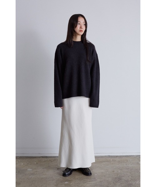 YLEVE(イレーヴ)の「YLEVE / ACETATE ORGANIC COTTON SK(スカート・レディース・ベージュ/ブラック・2/1/0)」の1枚目の写真