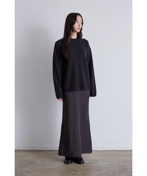 YLEVE(イレーヴ)の「YLEVE / ACETATE ORGANIC COTTON SK(スカート・レディース・ベージュ/ブラック・2/1/0)」の2枚目の写真
