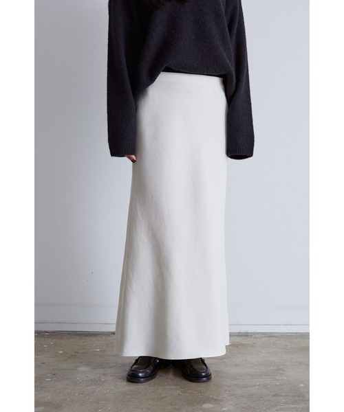 YLEVE(イレーヴ)の「YLEVE / ACETATE ORGANIC COTTON SK(スカート・レディース・ベージュ/ブラック・2/1/0)」の6枚目の写真