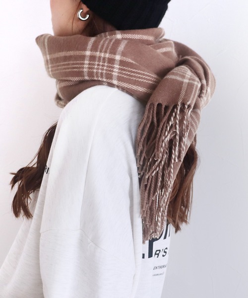 reca（レカ）の「室内でも外でも使える！ウールチェック柄大判ストール（ストール/ショール・レディース・ブラウン系その他/ピンク系その他/ブラウン系その他2/ベージュ系その他/ブルー系その他/レッド系その他/チョコ/ホワイト系その他/ブルー系その他2・FREE/ONE SIZE）」の20枚目の写真