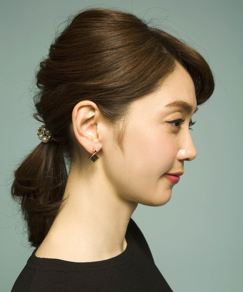 PLAIN CLOTHING（プレーンクロージング）の「スクエアピアス【PLAIN CLOTHING】（ピアス（両耳用）・レディース・レッド/ピンク/ブラック/ライトブルー/ベージュ/アイボリー/グレー・FREE）」の19枚目の写真