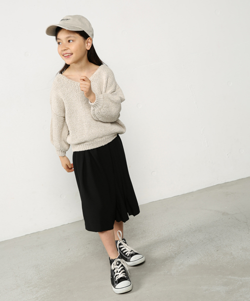 AZUL by moussy(アズールバイマウジー)の「Vネックローゲージプルオーバー(ニット/セーター・キッズ・ベージュ/オフホワイト・120/150/110/140/130/100)」の9枚目の写真