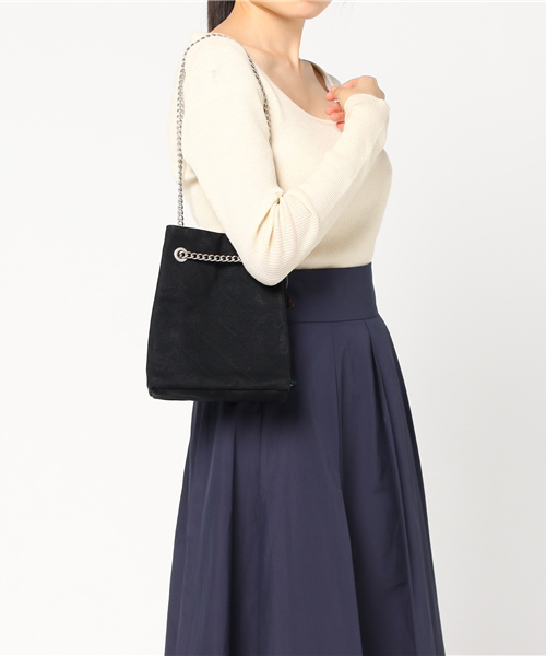 TEMBEA（テンベア）の「TEMBEA（テンベア）:スモール チェーン ポーチ（ハンドバッグ・レディース・ブラック/オフホワイト・ONE SIZE）」の7枚目の写真