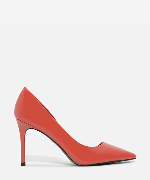CHARLES & KEITH（チャールズ & キース）の「ポインテッドトゥドルセイパンプス / POINTED TOE D'ORSAY PUMPS（パンプス・レディース・ブラック/グリーン/ピンク/ブルー・23.5cm/23cm/22.5cm/24.5cm/25cm）」の4枚目の写真