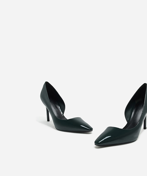 CHARLES & KEITH（チャールズ & キース）の「ポインテッドトゥドルセイパンプス / POINTED TOE D'ORSAY PUMPS（パンプス・レディース・ブラック/グリーン/ピンク/ブルー・23.5cm/23cm/22.5cm/24.5cm/25cm）」の18枚目の写真