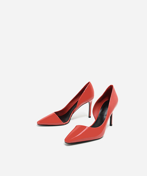 CHARLES & KEITH（チャールズ & キース）の「ポインテッドトゥドルセイパンプス / POINTED TOE D'ORSAY PUMPS（パンプス・レディース・ブラック/グリーン/ピンク/ブルー・23.5cm/23cm/22.5cm/24.5cm/25cm）」の5枚目の写真