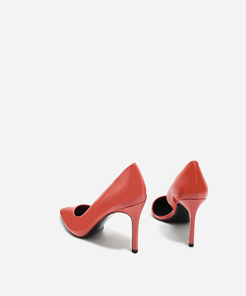 CHARLES & KEITH（チャールズ & キース）の「ポインテッドトゥドルセイパンプス / POINTED TOE D'ORSAY PUMPS（パンプス・レディース・ブラック/グリーン/ピンク/ブルー・23.5cm/23cm/22.5cm/24.5cm/25cm）」の6枚目の写真