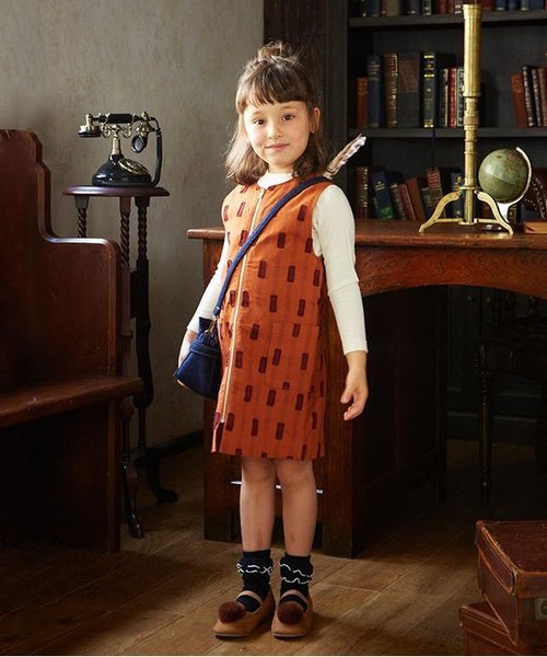 apres les cours（アプレレクール）の「pom pon ストラップシューズ（その他シューズ・キッズ・ブラック/キャメル/ワインレッド・16/19/15 /17/14/20/18）」の7枚目の写真