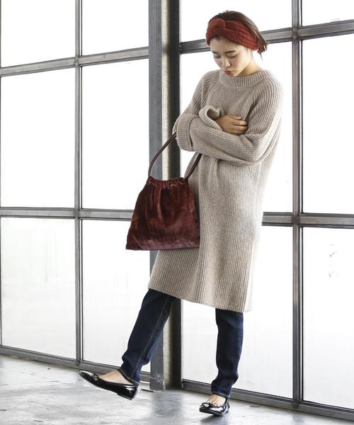 coen(コーエン)の「『リンネル』2017/11月号掲載】ベロアタッチ巾着バッグ(ハンドバッグ・レディース・ブラック/ワインレッド・FREE)」の9枚目の写真