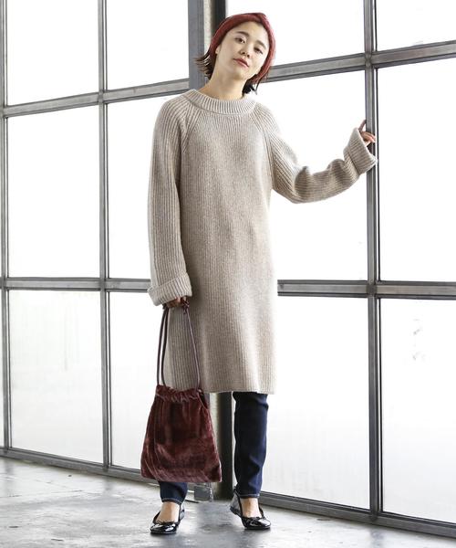 coen(コーエン)の「『リンネル』2017/11月号掲載】ベロアタッチ巾着バッグ(ハンドバッグ・レディース・ブラック/ワインレッド・FREE)」の8枚目の写真