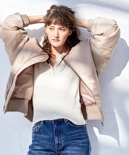 CIAOPANIC（チャオパニック）の「コットンシルクヘンリーネックプルオーバー（ニット/セーター・レディース・ブラック/レッド/ピンク/イエロー/グリーン/アイボリー・FREE）」の3枚目の写真