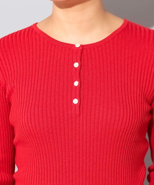 CIAOPANIC（チャオパニック）の「コットンシルクヘンリーネックプルオーバー（ニット/セーター・レディース・ブラック/レッド/ピンク/イエロー/グリーン/アイボリー・FREE）」の9枚目の写真