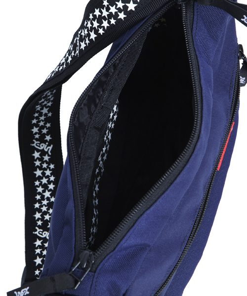 X-girl（エックスガール）の「BREEZE SHOULDER BAG（ショルダーバッグ・レディース・ブラック/イエロー/ブルー/ネイビー・ONE SIZE）」の12枚目の写真