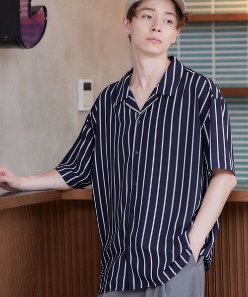 MONO-MART（モノマート）の「サテンストライプオープンカラーシャツ(1/2 sleeve)（シャツ/ブラウス・メンズ・ホワイト/ブラック/ネイビー・FREE）」の3枚目の写真