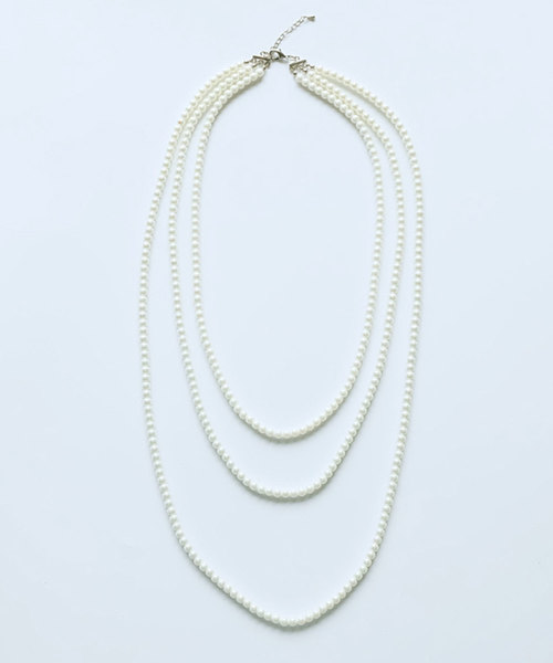 DRESS STAR（ドレス スター）の「フェイクパール3連ネックレス（ネックレス・レディース・ホワイト・フリー）」の4枚目の写真