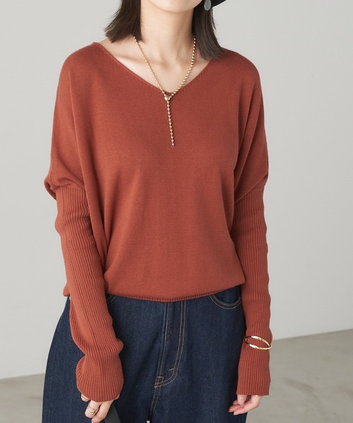 Chaco closet（チャコ クローゼット）の「Vネックドルマンスリーブ長袖リブコットンニット（ニット/セーター・レディース・ブラック/ライトグリーン/ピンク/ライトブルー/アイボリー/グレー/ライトパープル/ベージュ/カーキ/モカ/ダークベージュ/テラコッタ/チャコールグレー/グリーン系その他/ラベンダー/グリーン系その他2/ダークパープル/ライトピンク/ブルーグリーン・FREE）」の7枚目の写真