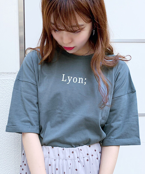 apres jour(アプレジュール)の「アソートプリントTシャツ【ZOZOTOWN限定アイテム】(Tシャツ/カットソー・レディース・スモークピンク/ホワイト系その他/その他/オフホワイト/グリーン系その他/ラベンダー/ブルー系その他/レッド系その他/ホワイト/ブラック/ブルー/ホワイト系その他3/ホワイト系その他2・フリー)」の9枚目の写真