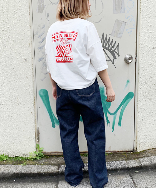 apres jour(アプレジュール)の「アソートプリントTシャツ【ZOZOTOWN限定アイテム】(Tシャツ/カットソー・レディース・スモークピンク/ホワイト系その他/その他/オフホワイト/グリーン系その他/ラベンダー/ブルー系その他/レッド系その他/ホワイト/ブラック/ブルー/ホワイト系その他3/ホワイト系その他2・フリー)」の18枚目の写真