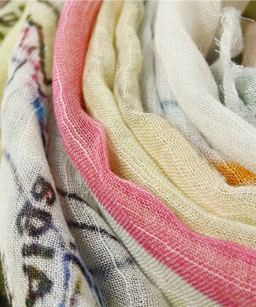 ESTNATION(エストネーション)の「Faliero Sarti ストール(ストール/ショール・レディース・マルチ・FREE)」の3枚目の写真