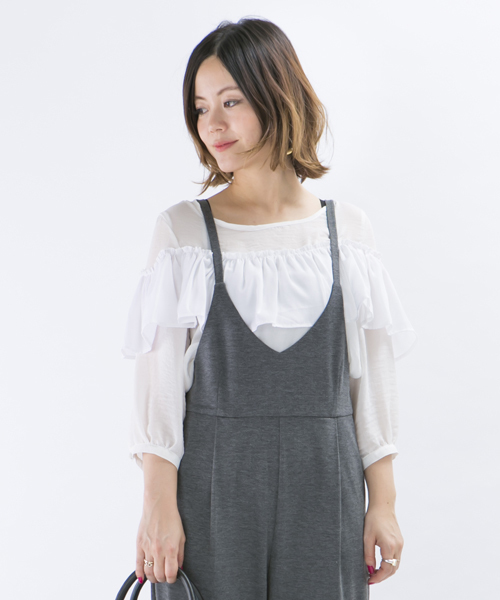 mystic(ミスティック)の「ギャザーフリルブラウス(シャツ/ブラウス・レディース・オフホワイト/ベージュ/ピンク/ミント/ネイビー・フリ-)」の2枚目の写真