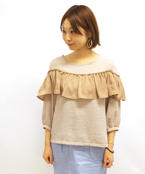 mystic(ミスティック)の「ギャザーフリルブラウス(シャツ/ブラウス・レディース・オフホワイト/ベージュ/ピンク/ミント/ネイビー・フリ-)」の5枚目の写真