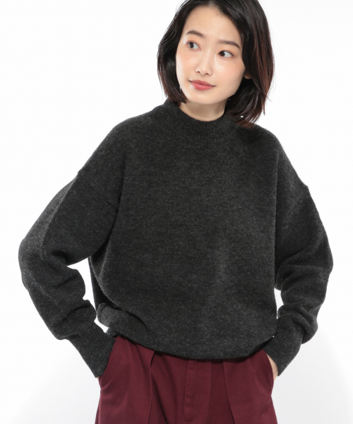 LAKOLE(ラコレ)の「5Gウールストレッチモックネックニット / LAKOLE(ニット/セーター・レディース・ライトグレー/ベージュ/ブルー/キャメル/バーガンディー/チャコール・SMALL/MEDIUM)」の3枚目の写真
