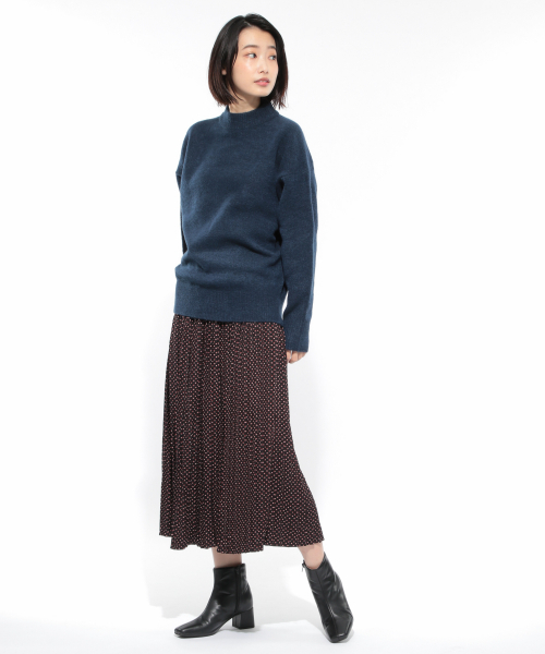 LAKOLE(ラコレ)の「5Gウールストレッチモックネックニット / LAKOLE(ニット/セーター・レディース・ライトグレー/ベージュ/ブルー/キャメル/バーガンディー/チャコール・SMALL/MEDIUM)」の17枚目の写真