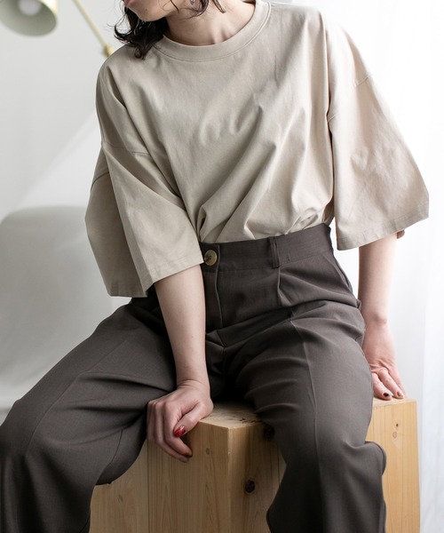 chuclla(チュクラ)の「【chuclla】【2020/SS】organic cottion サイドスリットTシャツ chw1133(Tシャツ/カットソー・レディース・ホワイト/ブラック/ベージュ/モカ・FREE)」の4枚目の写真