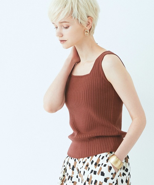 titivate（ティティベイト）の「ｽｸｴｱﾈｯｸﾀﾝｸﾄｯﾌﾟﾆｯﾄ（キャミソール・レディース・ブルー/ブラウン系その他/グレイッシュベージュ/ベージュ/ブラック・M/L）」の3枚目の写真