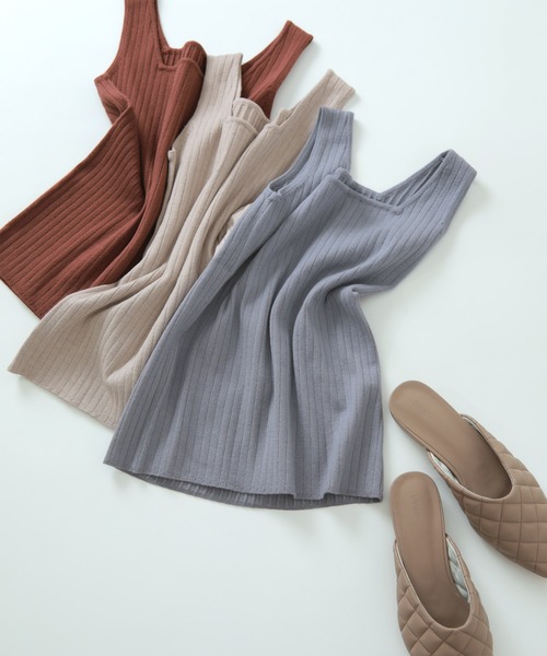 titivate（ティティベイト）の「ｽｸｴｱﾈｯｸﾀﾝｸﾄｯﾌﾟﾆｯﾄ（キャミソール・レディース・ブルー/ブラウン系その他/グレイッシュベージュ/ベージュ/ブラック・M/L）」の5枚目の写真