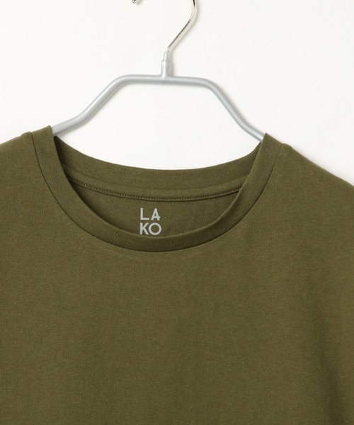 LAKOLE(ラコレ)の「ラウンドヘムBIG-Tシャツ / LAKOLE(Tシャツ/カットソー・レディース・オフホワイト/ベージュ/カーキ/グレー・SMALL/MEDIUM)」の6枚目の写真
