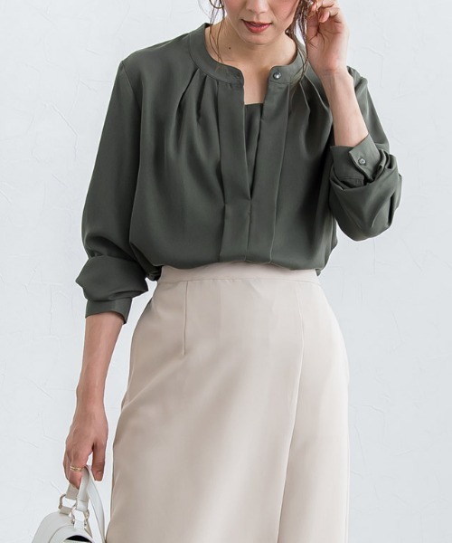 Pierrot（ピエロ）の「2wayタックブラウス（シャツ/ブラウス・レディース・ベージュ/オフホワイト/カーキ/ライトベージュ/ライトグレー/ブルー/ネイビー/ライトブルー/オレンジ/グレイッシュベージュ/ネイビー系/ホワイト×レッド/ホワイト×ブルー/グリーン系その他/アイボリー・M/L）」の18枚目の写真