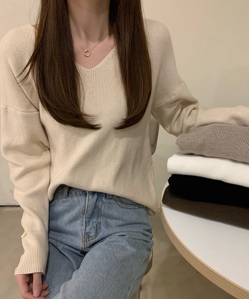 Ulysses（ユリシス）の「リブVネックニット（ニット/セーター・レディース・ホワイト/ブラック/ベージュ/ブラウン/グレー/ピンクベージュ/ブルー/キャメル・フリー）」の10枚目の写真