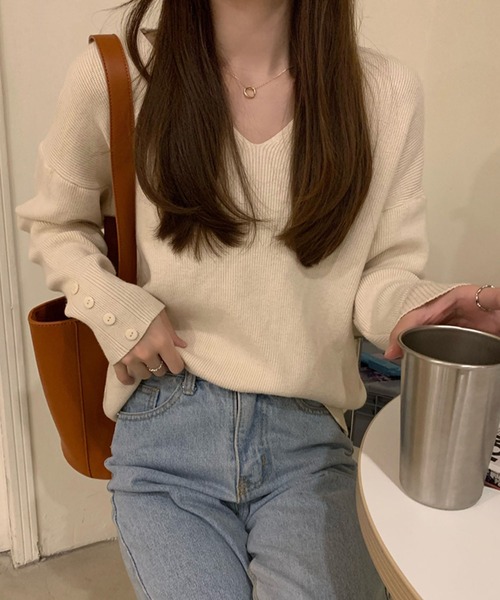 Ulysses（ユリシス）の「リブVネックニット（ニット/セーター・レディース・ホワイト/ブラック/ベージュ/ブラウン/グレー/ピンクベージュ/ブルー/キャメル・フリー）」の16枚目の写真