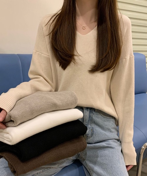 Ulysses（ユリシス）の「リブVネックニット（ニット/セーター・レディース・ホワイト/ブラック/ベージュ/ブラウン/グレー/ピンクベージュ/ブルー/キャメル・フリー）」の22枚目の写真