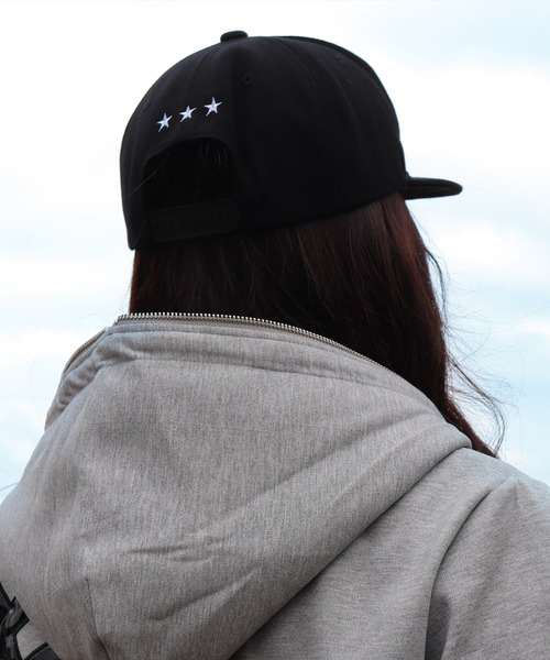 LUXE/R GOLF(ラグジュ ゴルフ)の「(RM)【LUXE/R GOLF】立体 コード 刺繍 ストレート キャップ(キャップ・メンズ・ブラック・FREE)」の18枚目の写真