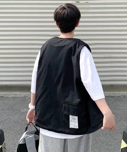 neos（ネオス）の「【neos -addictive design-】ルーズシルエット ツイル フィッシングベスト（ベスト・メンズ・ベージュ/ネイビー/ブラック/カーキ・X-LARGE/MEDIUM/LARGE）」の15枚目の写真